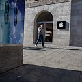 &bdquo;Apple&ldquo; parduotuvė Berlyne / Michael Kuenne / ZUMAPRESS.com