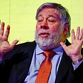 Steve'as Wozniakas / Albert Gea / REUTERS