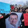Plakatas su Ekremo Imamoglu atvaizdu  / Tolga Uluturk / ZUMAPRESS.com