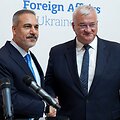 Andrijus Sybiha ir Hakanas Fidanas / HANDOUT / AFP