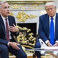M. Carney ir D. Trumpas /  / Shawn Thew/POOL via CNP/INSTARim