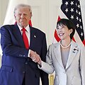  Donaldas Trumpas ir Sanae Takaichi /  / AP