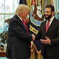 Donaldas Trumpas ir Ahmedas al Sharaa
