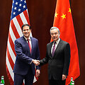 Marco Rubio ir Wangas Yi /  / AP