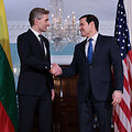 Užsienio reikalų ministras Kęstutis Budrys ir JAV valstybės sekretorius Marco Rubio / Jonathan Ernst / REUTERS