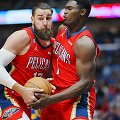 Jonas Valančiūnas ir Zionas Williamsonas