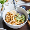 Granola su vaisiais