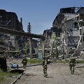 Rusijos kariai patruliuoja suniokotoje &bdquo;Azovstal&ldquo; gamykloje