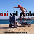 Stano ir D.Zvonkaus klipo &bdquo;Rusai vėl puola&ldquo; kadras