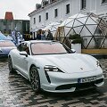 Vilniuje pristatyti elektromobilis &bdquo;Porsche Taycan&ldquo;