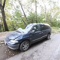 Kaune ant pravažiuojančios ma&scaron;inos užgriuvęs medis sužalojo vairuotoją