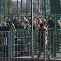 Ukrainiečių pabėgėliai kerta Lenkijos sieną. Vasario 24 d.