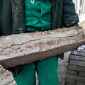 I&scaron; ligoninės laiptų i&scaron;montuoti žydų paminkliniai akmenys grįžta į jiems skirtą vietą