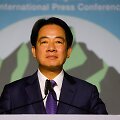 ANN WANG / REUTERS