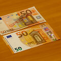 Lietuvos banke pristatytas naujas 50 eurų nominalo banknotas
