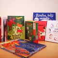 Gidas po vaikų literatūros naujienas: kokių knygų vaikams dairytis prie&scaron; Kalėdas?