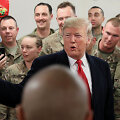 Donaldas Trumpas Irake su JAV kariais