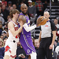 Matas Buzelis, LeBronas Jamesas