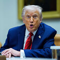 Donaldas Trumpas / Aaron Schwartz - Pool via CNP / ZUMAPRESS.com