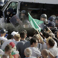 Bulgarijoje prie&scaron; vyriausybę protestuojantys aktyvistai susirėmė su policija