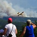 Lėktuvas vir&scaron; gaisro zonos Portugalijoje