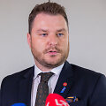 Kastytis Žuromskas ai&scaron;kinasi apie jį į ministrus delegavusios &bdquo;Nemuno au&scaron;ros&ldquo; daromą įtaką jo kuruojamos srities sprendimams, partijos narių galimus pažeidimus statybų ir aplinkosaugos srityse