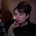 (Kadras i&scaron; filmo &bdquo;Charade&bdquo; (1963, Stanley Donen)