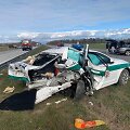 Greitkelyje į stovintį policijos automobilį rėžėsi pravažiuojanti ma&scaron;ina
