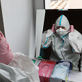 Rusijos medikų darbas per koronaviruso epidemiją &scaron;alyje