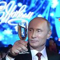 Vladimiras Putinas kelia &scaron;ampano taurę