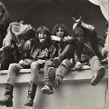 Grupė metalistų, sunkiojo metalo stiliaus muzikos gerbėjų, festivalyje &bdquo;Vilnius Punk-88&ldquo;. 1988 m. rugsėjo 1 d.