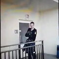 girtas-policininkas-turejo-antrankius-ir-prisistate-vyriausiuoju-komisaru