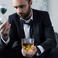 Alkoholizmu susirgti gali bet kas