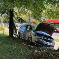 Vilniuje automobilis rėžėsi į autobusų stotelę