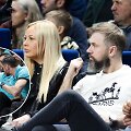 Krep&scaron;inio rungtynėse &ndash; būrys žinomų veidų