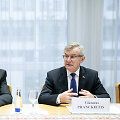 Jonas Liesys, Viktoras Pranckietis