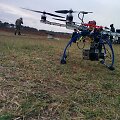 Valdyti bepiločius lėktuvus kariai mokosi Kijevo pakra&scaron;tyje.