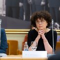 Ukrainos ambasados III sekretorė Lesia Rozhak ir Inga Vidugirytė-Pakerienė, lapkričio 18 d. Lietuvos Respublikos Seime vykusioje tarptautinėje konferencijoje &bdquo;Kultūros diplomatijos galimybės kuriant tvarią naujojo pokario Europą&ldquo;