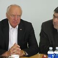 Verslininkas Jonas Jagminas (kairėje) ir Lazdijų rajono savivaldybės meras A.Margelis.
