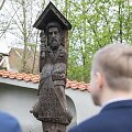 Atnaujintas paminklas garsiam knygne&scaron;iui