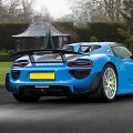 Parduodamas vienintelis pasaulyje žydros spalvos &bdquo;Porsche 918 Spyder&ldquo;