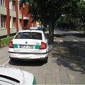 Įpykęs vyras tyčia sudaužė Skuodo pareigūnų automobilį. 