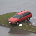 Pasato vairuotojas, statydamas automobilį, pana&scaron;u, gerokai persistengė.