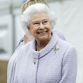 Karalienė Elizabeth II &bdquo;Chelsea Flower Show&ldquo; parodoje