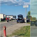 Romainių gyventojai patys ėmė lopyti duobes gatvėje