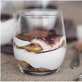 Bananinis tiramisu desertas