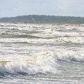 Baltijos jūra &scaron;ią savaitę itin banguota, poilsiautojai įspėjami apie pavojų. 