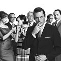 Serialas &bdquo;Mad Men. Reklamos vilkai&ldquo; (Jaredas Harrisas &ndash; antras i&scaron; kairės)