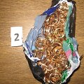 Pas tris lietuvius, įtariamus juvelyrinės parduotuvės apiplė&scaron;imu Suomijoje, rastas grobis.