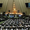 Irano parlamentas patvirtino 18 i&scaron; 21 prezidento Mahmoudo Ahmadinejado pasiūlytų kandidatų užimti ministrų postus.